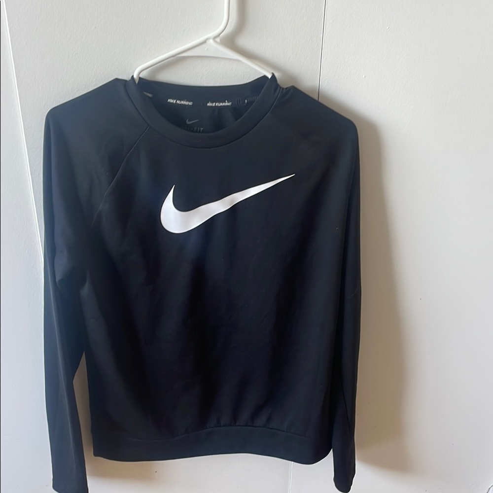Nike women’s sports shirt